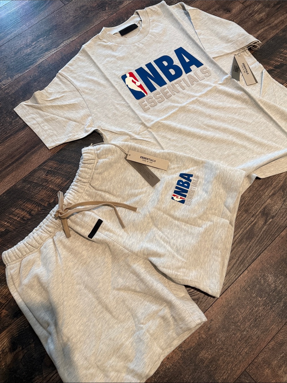 NBA Essentials Gray Logo T-Shirt and shorts set NEW Large!!! 🏀